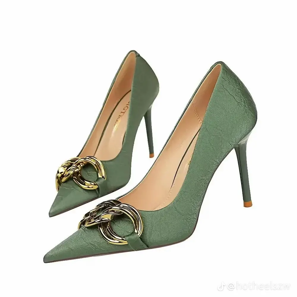Heels photo 1