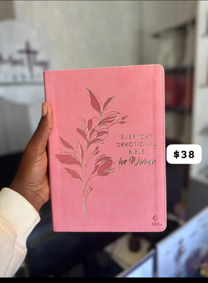 Everyday Devotional Bible