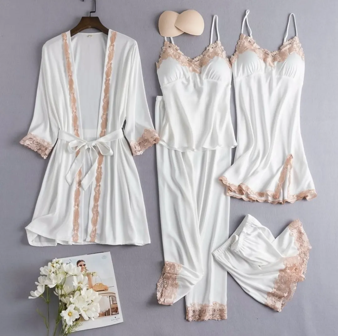 Sleepwear sets photo 1