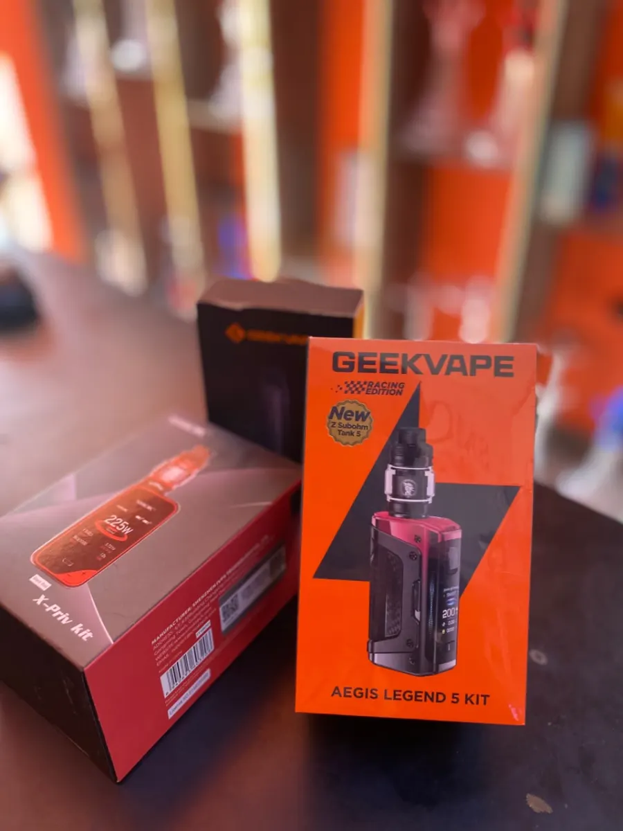Refillable vapes